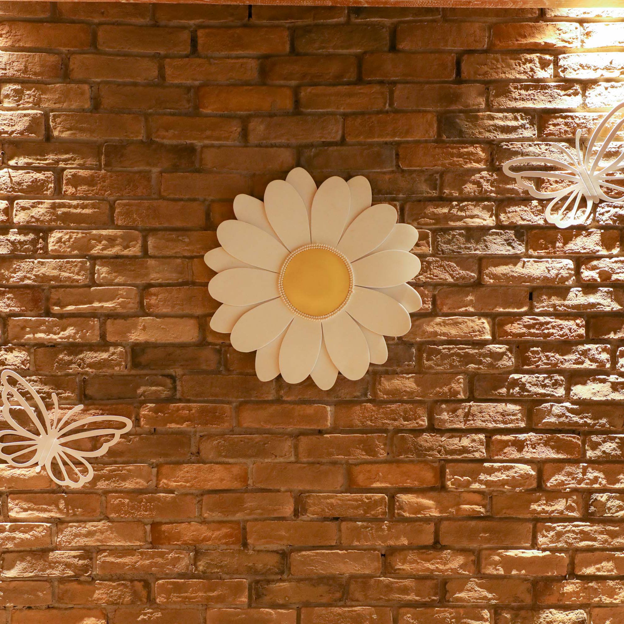 Foam Daisy Cutout - Small